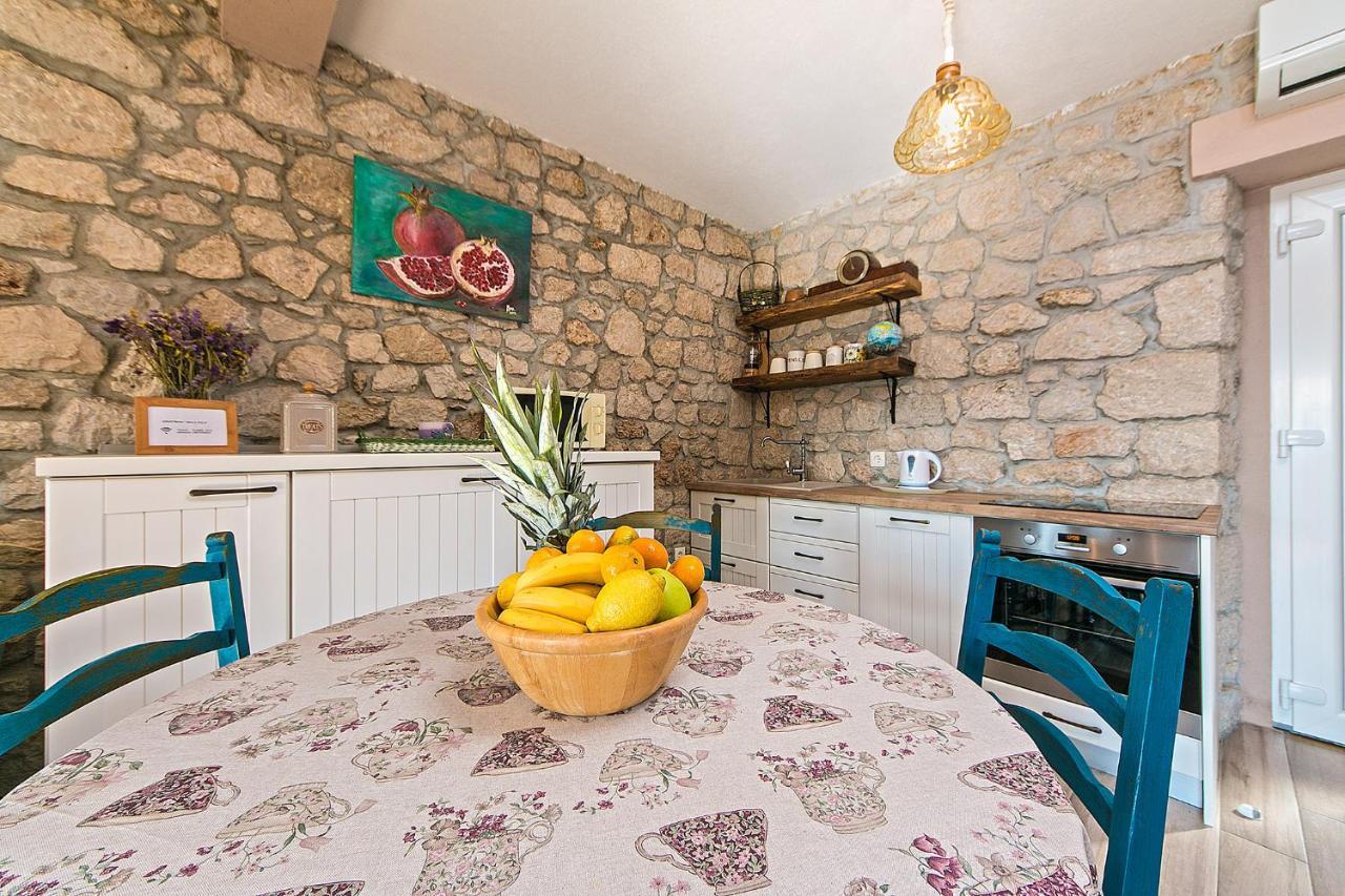 Mala Cele Apartment Podgora Exterior photo